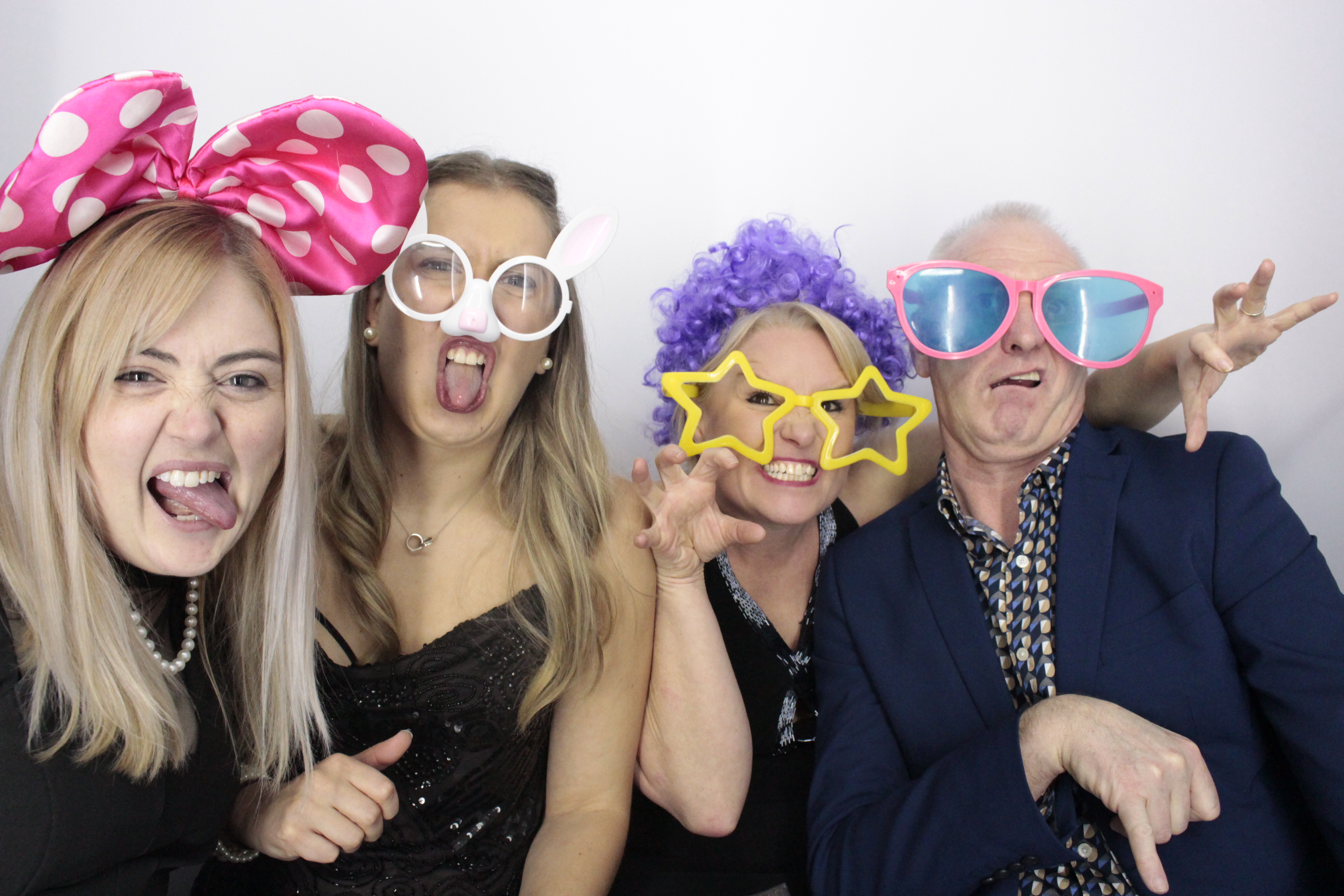 End of Year Party – Aviator  | View more photos from the event at gallery.myphotoboothexperience.co.uk/u/MyPhotoBoothExperienceLtd/End-of-Year-Party-–-Aviator